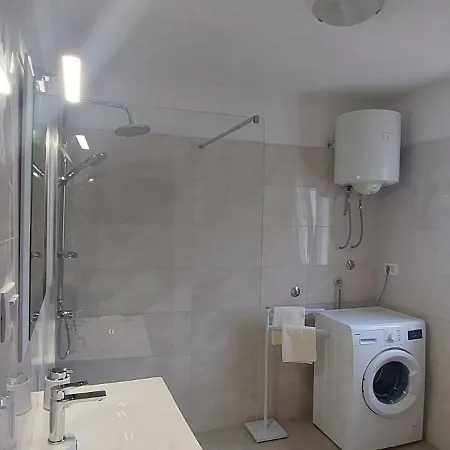 House Vrisnik Vikendica *