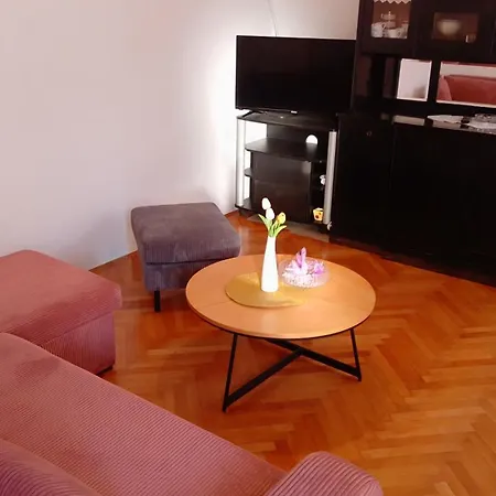 Сasa de vacaciones House Vrisnik